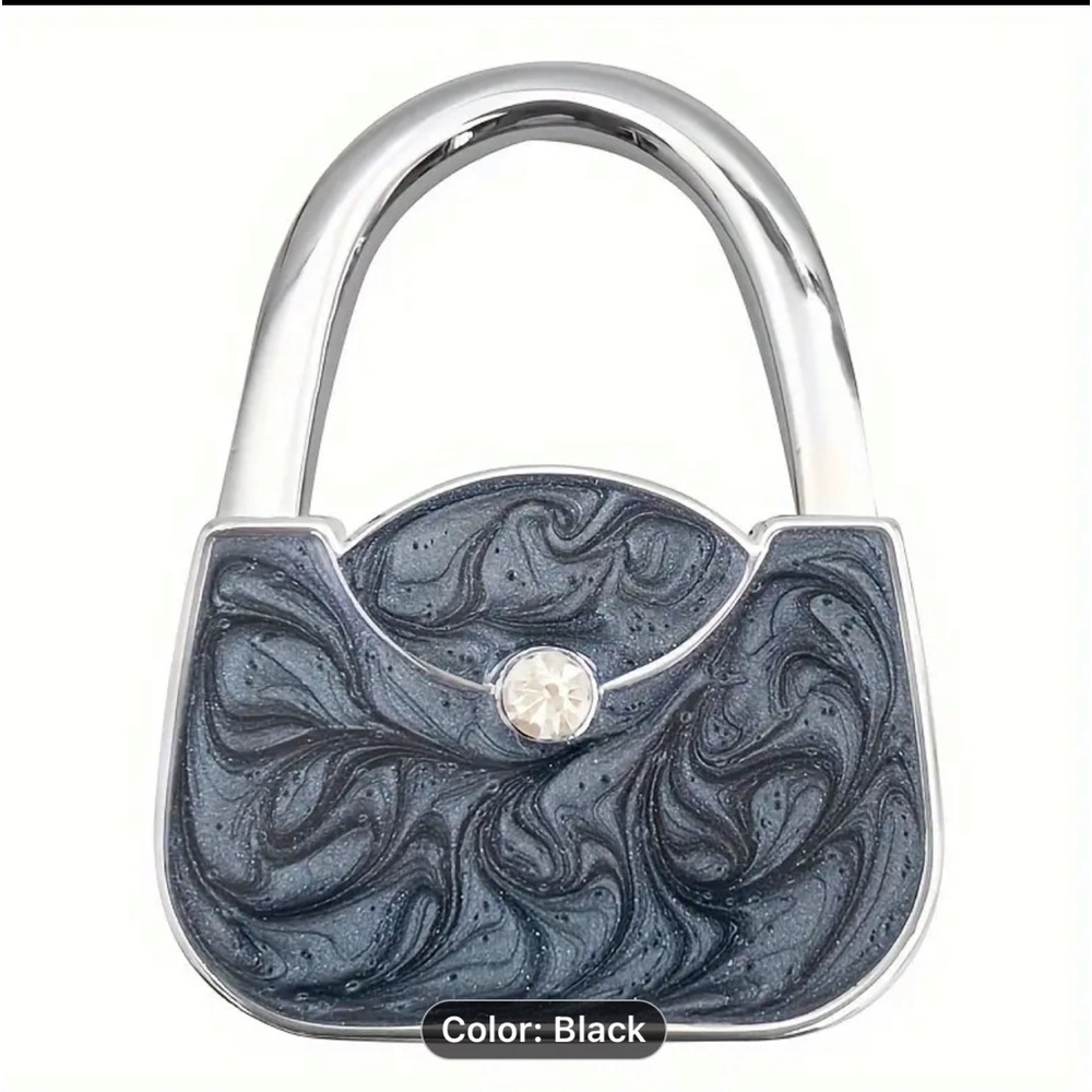 Foldable purse holder